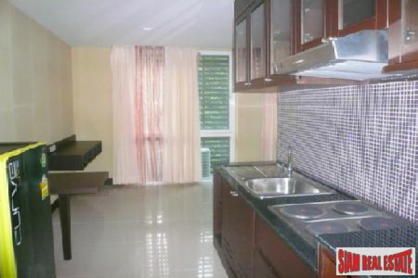 One-Bedroom Serviced Apartment in Great Patong Location-7