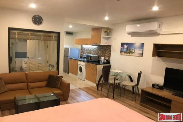 Well Appointed Studio in Northern Patong Location-9