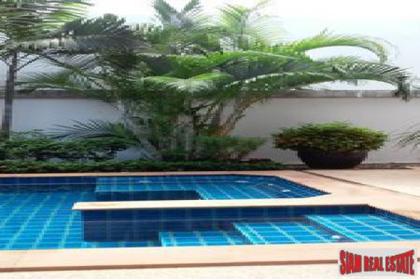 High-Quality 3-Bedroom Pool Villa in Rawai-13
