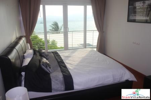Luxury Modern 3-Bedroom Duplex Apartment in Beachfront Cape Panwa Development-4