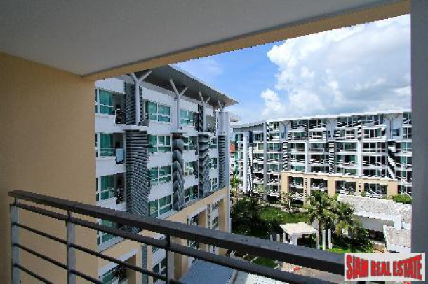 The Royal Place | 6th Floor 1-Bedroom Apartment in Phuket Town at Fabulous Price-1