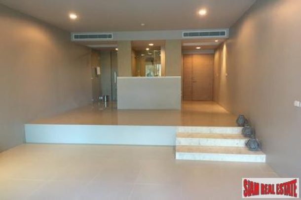 Karon Hill | Luxury Direct Pool Access One Bedroom Condo for Sale-4