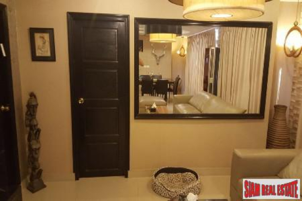 Spacious luxurious two bedroom in Phrom Phong!-10