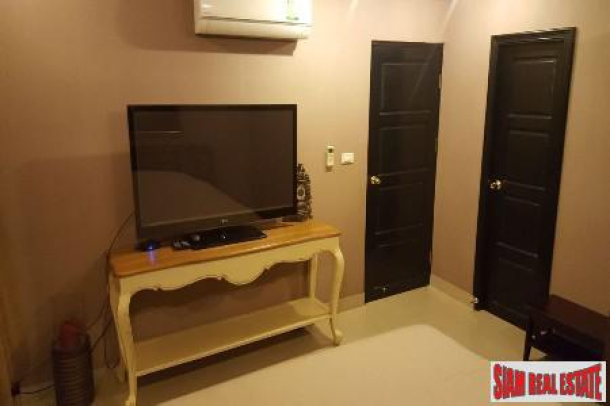 Spacious luxurious two bedroom in Phrom Phong!-5