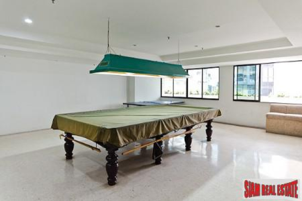 Spacious luxurious two bedroom in Phrom Phong!-6