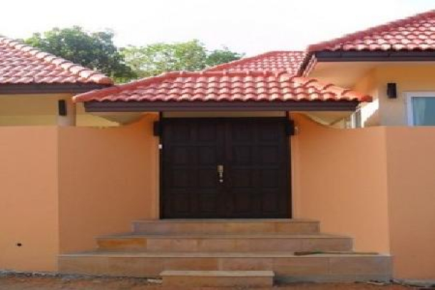 Mediterranean Style Four Bedroom Pool Villa in Thalang for Rent-8