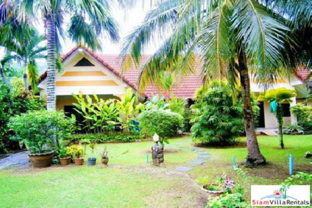 Two-Bedroom Garden Townhouse in Nai Harn-2
