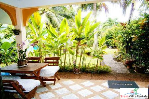 Two-Bedroom Garden Townhouse in Nai Harn-4