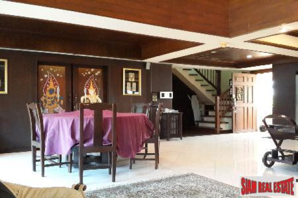 Luxury 3-Bedroom Sea View Apartment near Thepprasit, South Pattaya-4
