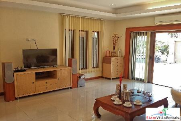 5-Bedroom Well-Appointed Villa in Pattaya-1