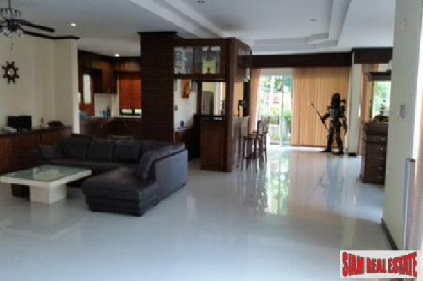 Grand Contemporary Six Bedroom Pool Villa in Kathu-3