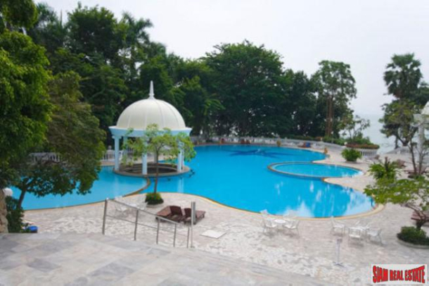 New, Luxury 3-Bedroom Pool Villa in Huay Yai-20