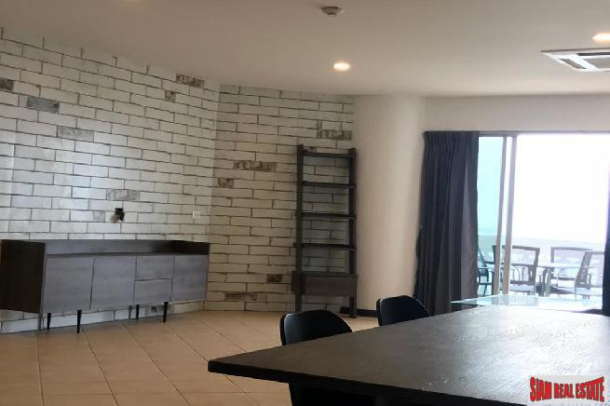 Large One-Bedroom Condo in Pattaya City Center-7