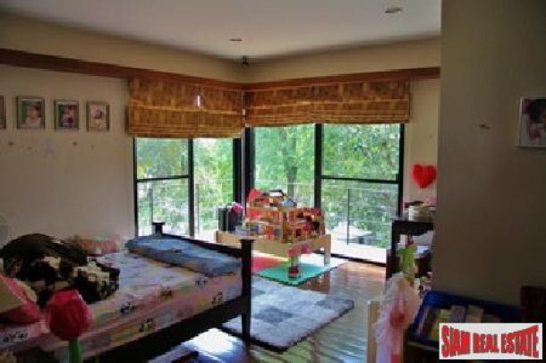 Exclusive Luxury 5-Bedroom Pool Villa in Pattaya-11