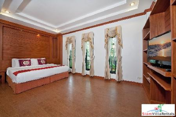 Four Bedroom Tropical Modern Bang Tao Pool Villa for Rent-10