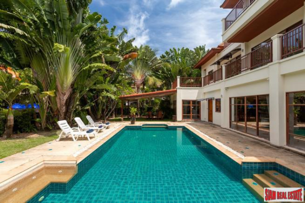 Spacious 5-Bedroom Pool Villa in Surin with Games Room ++-3