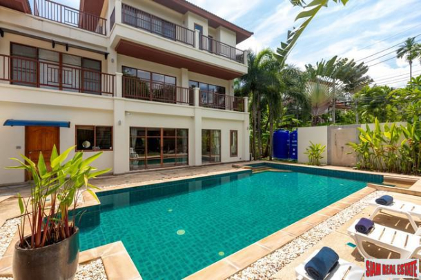 Spacious 5-Bedroom Pool Villa in Surin with Games Room ++-4