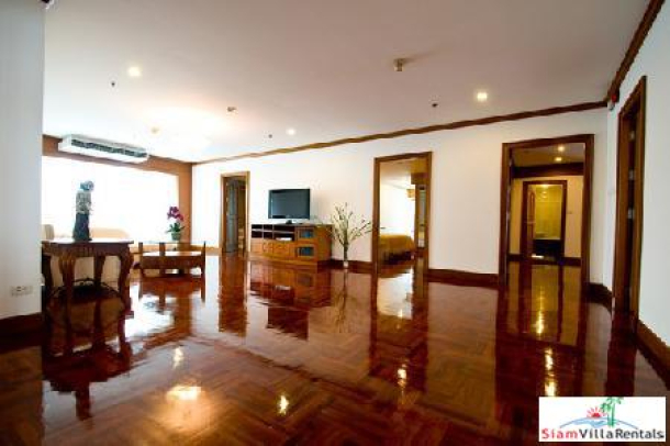 G.M. Tower | Newly Renovated Spacious 4 Bedrooms Unit in Sukhumvit 20 with Large Balcony-3