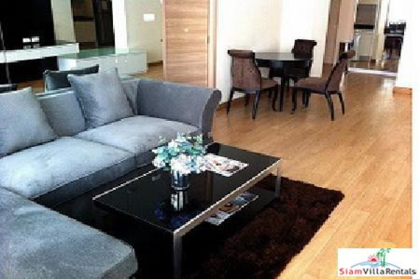 O2 Condominium | Special PRICE! Fully Furnished One Bedroom in Ploenchit-1
