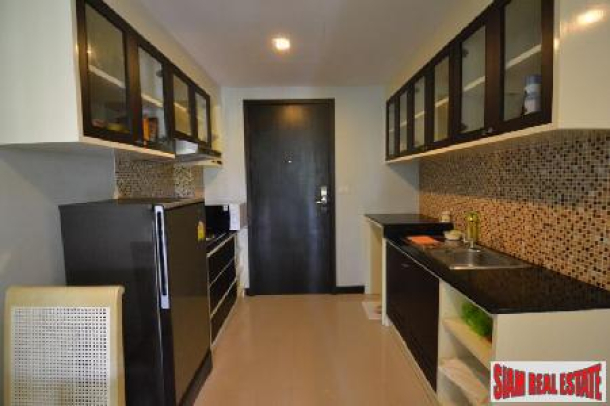 Breezy 1-Bedroom Terrace Apartment in Patong-4