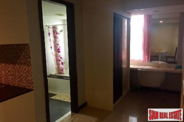 Breezy 1-Bedroom Terrace Apartment in Patong-6