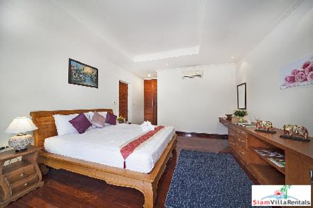 3-Bedroom Villa with Sea View Infinity Pool in Karon-7