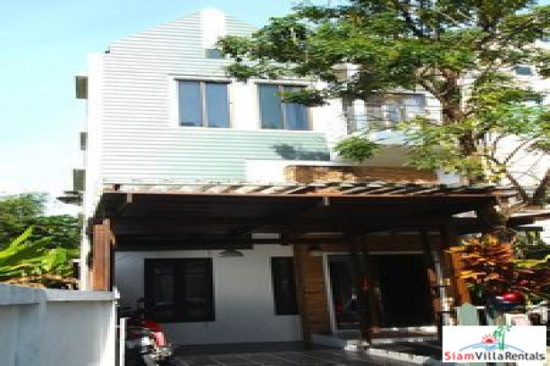 Semi-Detached Townhouse with Two Bedrooms For Rent at Chalong-2