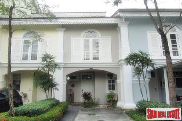 Lovely Colonial-Style 2-Bedroom Townhouse in Boat Lagoon-1