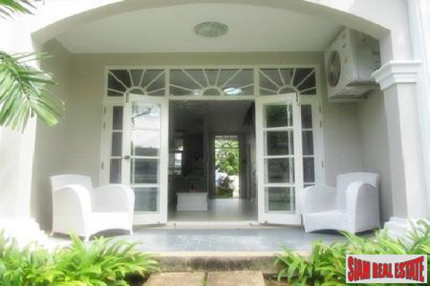 Lovely Colonial-Style 2-Bedroom Townhouse in Boat Lagoon-2