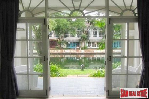 Lovely Colonial-Style 2-Bedroom Townhouse in Boat Lagoon-6