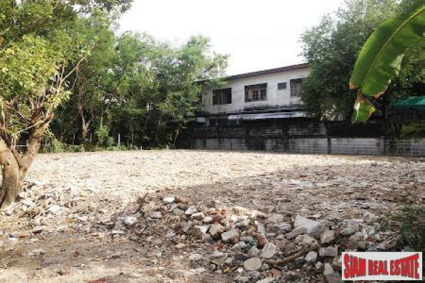 2 Bedrooms unit for Sell before Transfer at 65.25 sq.m BTS Prakanong, Sukhumvit 77-5