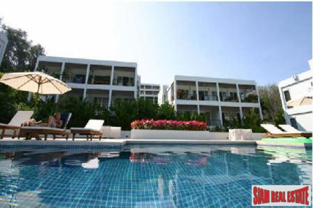 Luxury Apartment  for Sale with spectacular ocean views just 200 meters from the beach.-1