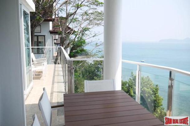 Vanich Beach Front Villa | Breathtaking Sea Views from this Four Bedroom House in Cape Panwa-10