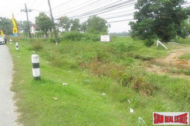 Hillside land for sale in Layan with road access of tarmac-7