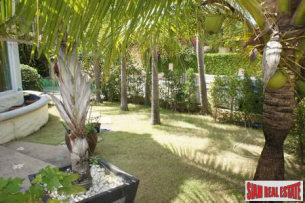 Large 2 storey 4 bedroom house for rent- East Pattaya-13
