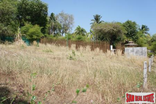 Inland Land for Sale in Rawai Located on a Slight Hill with Possibility of Sea Views-5