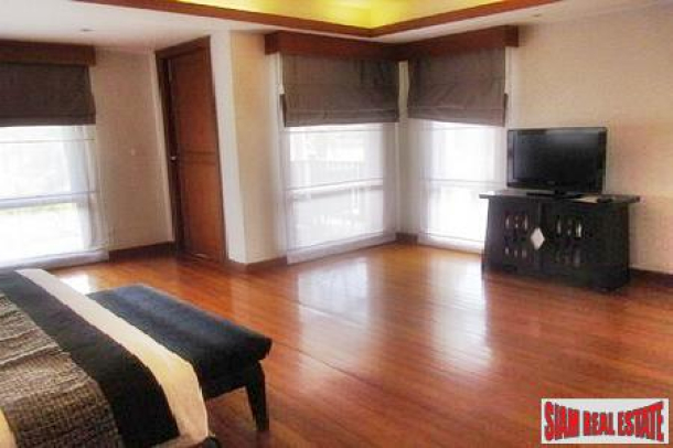Two-Bedroom Townhouse for Sale in Laguna with Communal Facilities-11