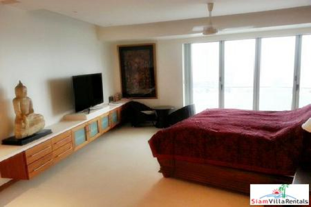 River View Two-Bedroom Modern and Spacious Apartment for Rent in Bangkok-10