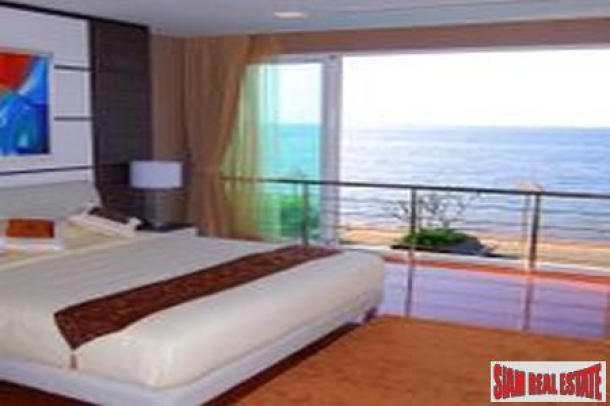 2 Bedroom Absolute Beachfront Luxurious Living in North Pattaya-5