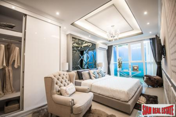 Bay Cliff | Spacious Contemporary  One-Bedroom Condo for Sale in Patong-17