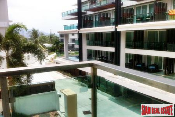 Bay Cliff | Spacious Contemporary  One-Bedroom Condo for Sale in Patong-12