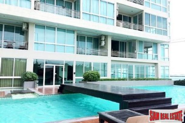 Quicksale! 5 Star Beachfront Low Rise Condominium in Pattaya-2