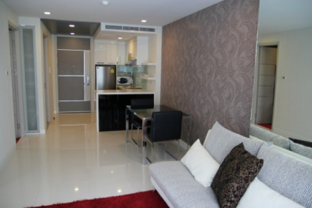 Best value 2 bedroom condo, modern and secure, 2 min walk to shops, central Pattaya-4