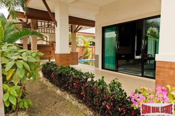Hurry! Very Urgent Sale! Pool Villa for Sale in Na Jomtien Pattaya-5