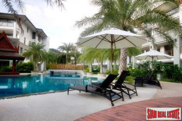 Pearl of Nai Thon | On the Beach an Elegant Four-Bedroom Condo for Sale i-18