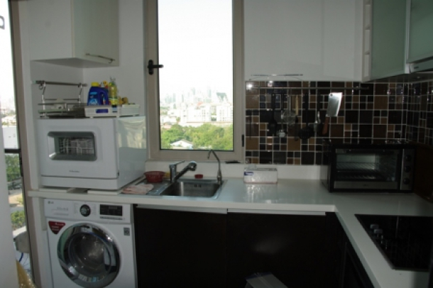 Lofts Yenakart | Modern Two-Bedroom Fully Equipped Condo for Rent in Lumphini-2