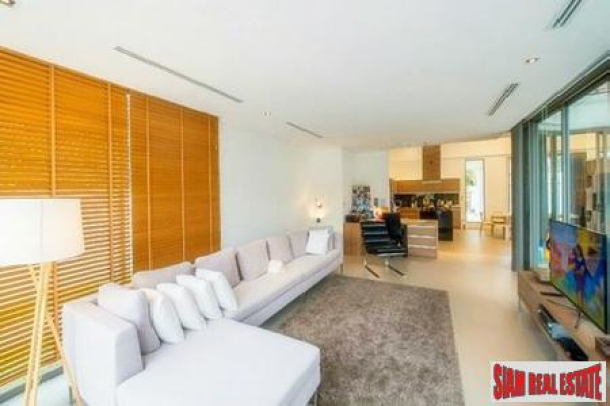 Elegant and Spacious Private Pool Four-Bedroom House for Sale near Mission Hills-12