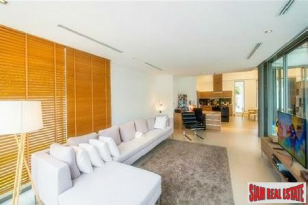 Elegant and Spacious Private Pool Four-Bedroom House for Sale near Mission Hills-3