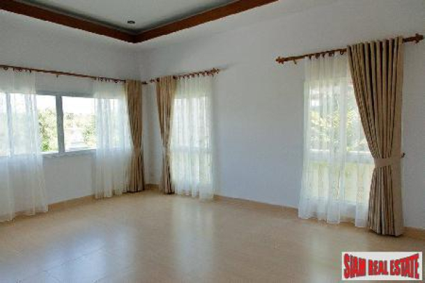 Spacious  2 BRs( 184 sq.m.) for Very Cheap Long Term Rent-14