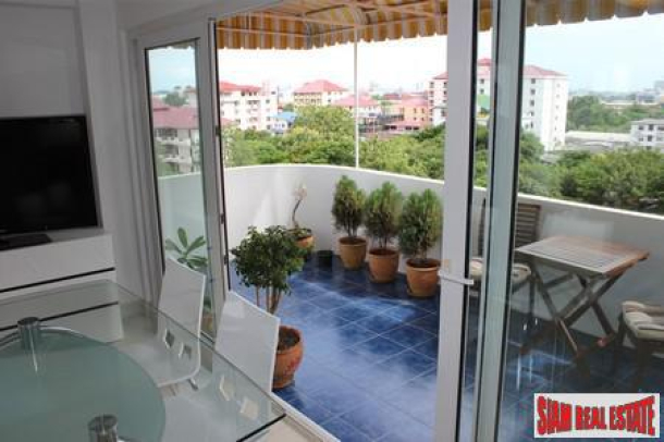 Big Discount Perfect Location- 1 Bedroom 84 Sq.M. For Sale in North Pattaya in Prime Location-2